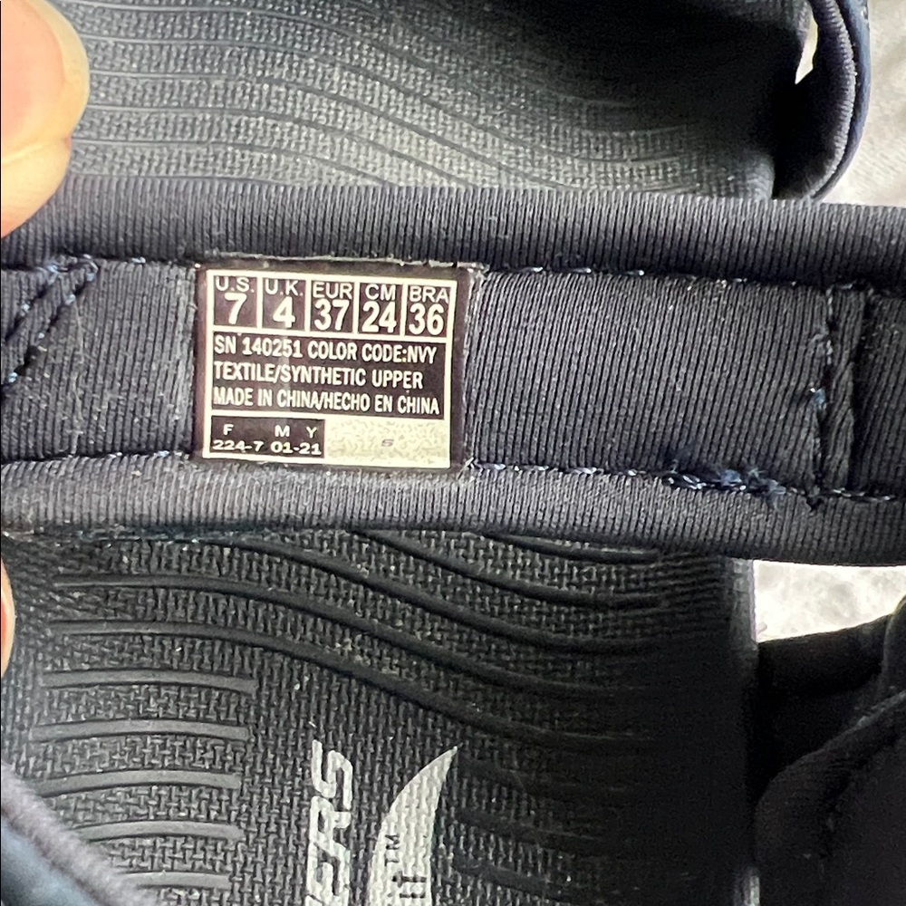 Skechers Gowalk Arch Fit 2.0 Exhilarate - Picture 3 of 8